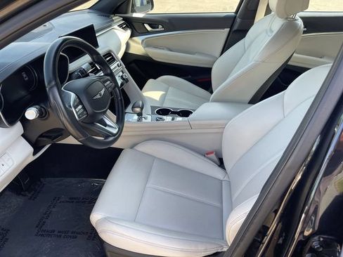 Used 2025 Genesis G70 2.5T RWD image 11