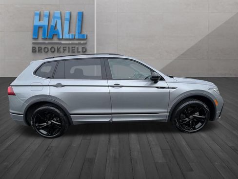 Certified 2024 Volkswagen Tiguan SE R-Line w/ MDO Package, Two-Row AWD/4WD image 7