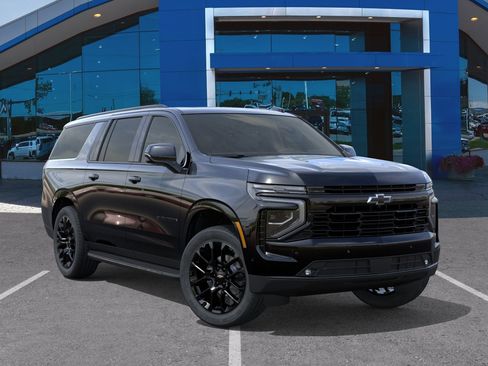 New 2026 Chevrolet Suburban RST w/ Comfort Package AWD/4WD image 7