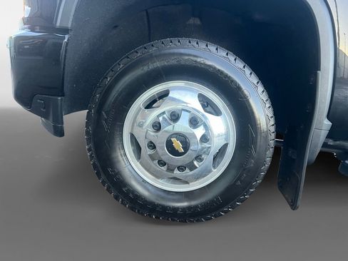 Used 2023 Chevrolet Silverado 3500 High Country image 14