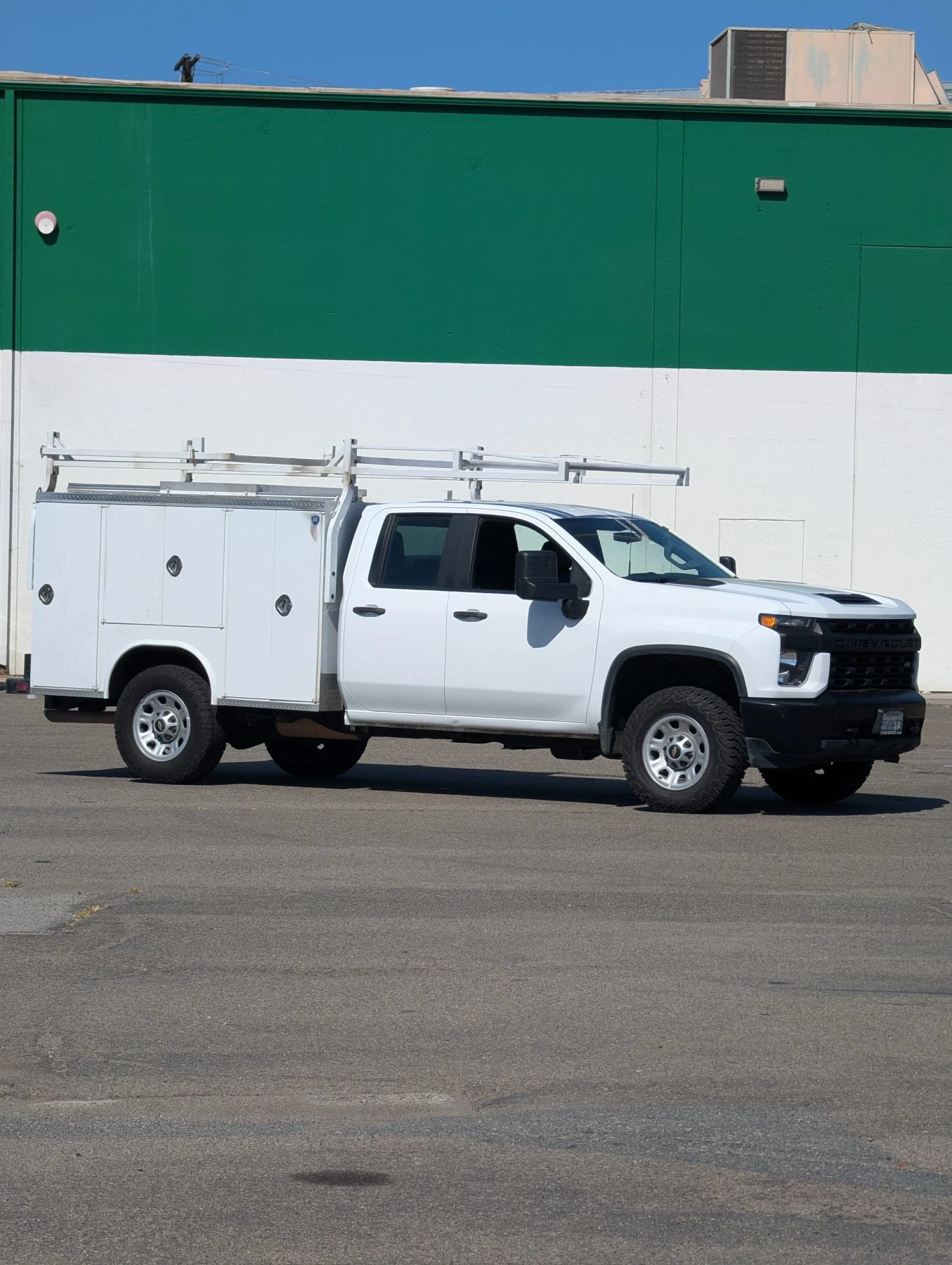Used 2022 Chevrolet Silverado 3500 W/T RWD image 2
