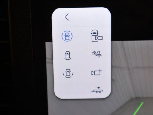 Certified 2024 Ford F150 Platinum w/ Equipment Group 702A High image 35