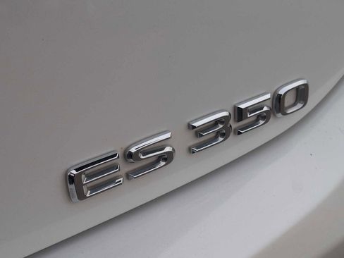Used 2019 Lexus ES 350 w/ Premium Package image 13