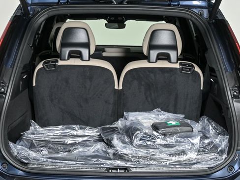 Certified 2026 Volvo XC90 B6 Plus w/ Protection Package Premier AWD/4WD image 34