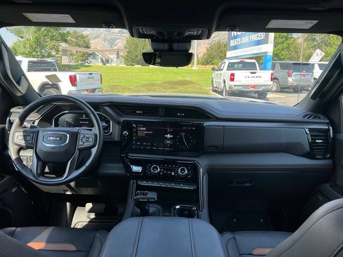 Certified 2023 GMC Sierra 1500 AT4 w/ Technology Package AWD/4WD image 22