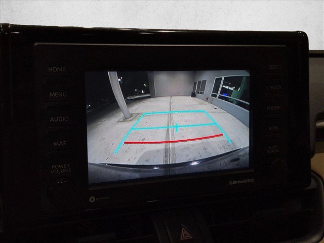 Used 2022 Toyota RAV4 XLE w/ Convenience Package FWD image 21