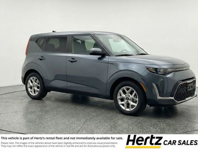 Used 2025 Kia Soul LX w/ LX Technology Package