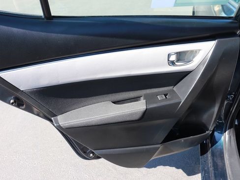 Used 2017 Toyota Corolla LE w/ Carpet Mat Package (TMS) FWD image 15