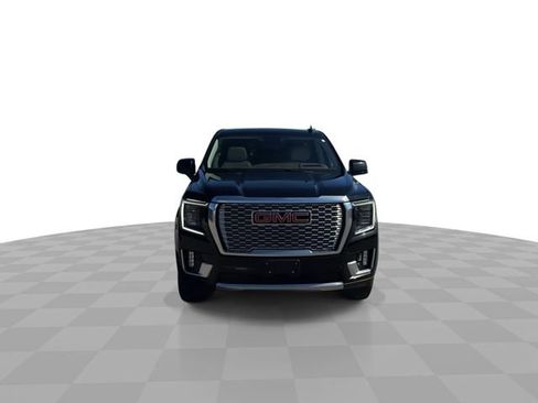 Used 2023 GMC Yukon XL Denali AWD/4WD image 3
