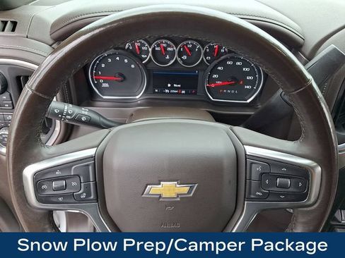 Used 2022 Chevrolet Silverado 2500 LTZ AWD/4WD image 4