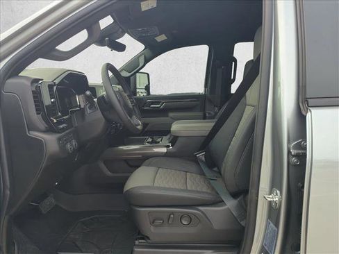 New 2026 Chevrolet Silverado 2500 ZR2 image 4