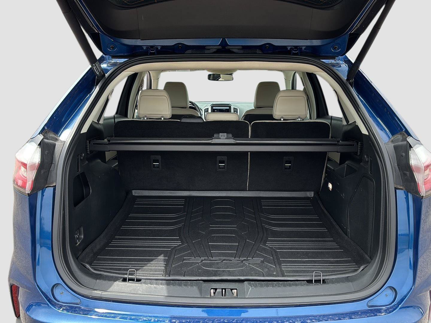 Used 2021 Ford Edge Titanium w/ Cargo Accessory Package FWD image 15