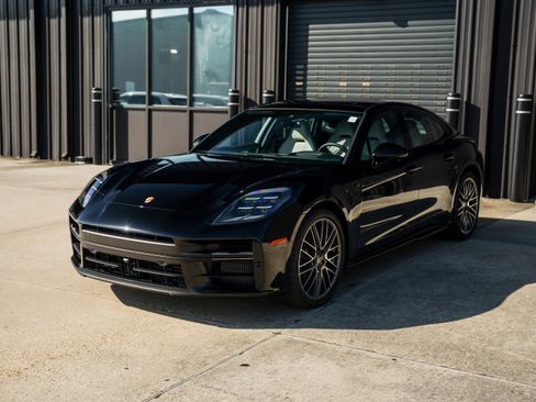 New 2026 Porsche Panamera 4 image 8