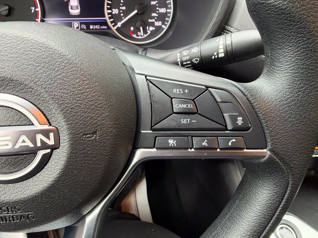 Used 2024 Nissan Sentra SV FWD image 23