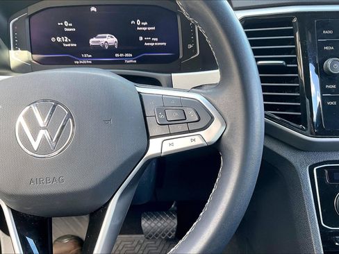 Used 2022 Volkswagen Atlas Cross Sport SE AWD/4WD image 17