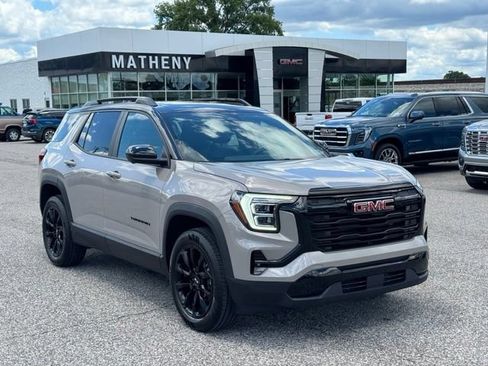 Used 2025 GMC Terrain Elevation w/ Elevation Premium Package AWD/4WD image 8