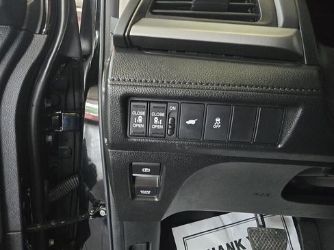 Used 2025 Honda Odyssey EX-L image 19