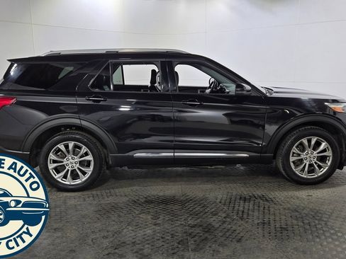 Used 2021 Ford Explorer Limited AWD/4WD image 8