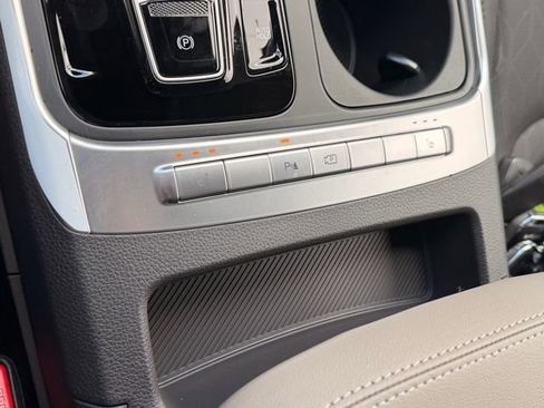 New 2026 Kia Carnival EX FWD image 23