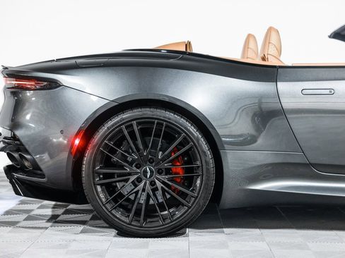 Used 2021 Aston Martin DBS Superleggera Volante image 5