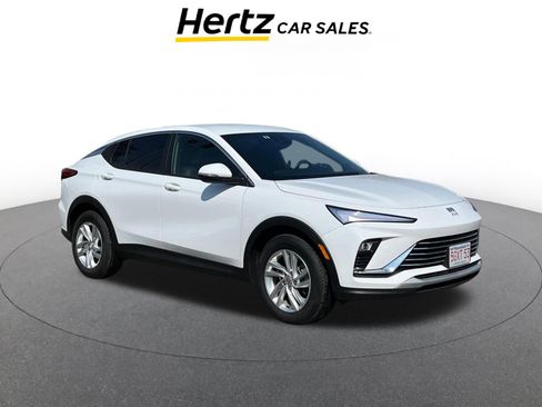 Used 2025 Buick Envista Preferred image 1