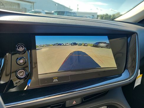 Used 2023 Buick Envision Essence image 21