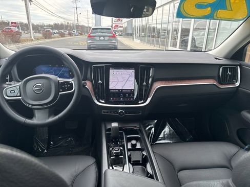 Certified 2025 Volvo V60 B5 Cross Country Plus image 14