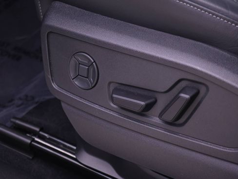 Used 2025 Audi Q5 Premium Plus AWD/4WD image 19