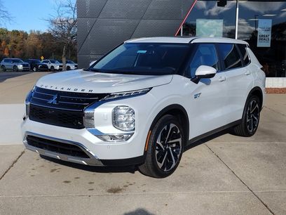 New 2025 Mitsubishi Outlander SE