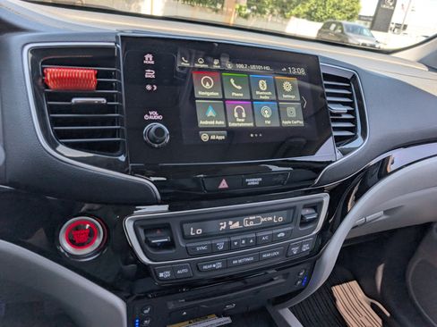 Used 2019 Honda Pilot Elite image 20