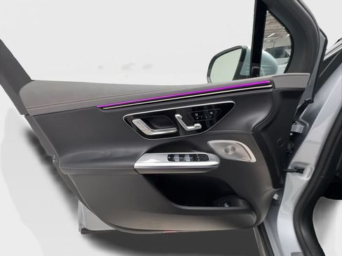 Used 2023 Mercedes-Benz EQE 350+ SUV w/ Exclusive Trim Package image 20