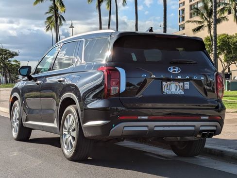 Used 2024 Hyundai Palisade SEL FWD image 3