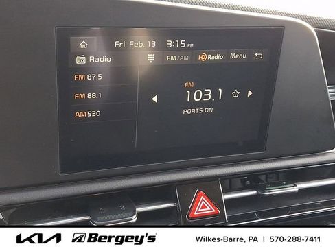 Certified 2025 Kia Niro LX image 21