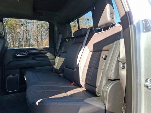 Used 2024 Chevrolet Silverado 2500 High Country w/ High Country Premium Package image 10