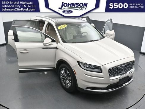 Used 2022 Lincoln Nautilus Reserve AWD/4WD image 39