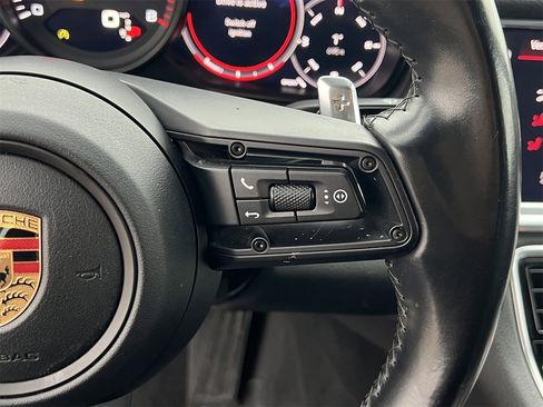 Used 2022 Porsche Panamera Platinum Edition image 11