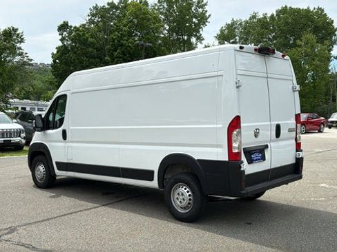 Used 2026 RAM ProMaster 2500 w/ Convenience Group FWD image 8