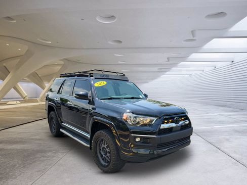 Used 2022 Toyota 4Runner Limited AWD/4WD image 1