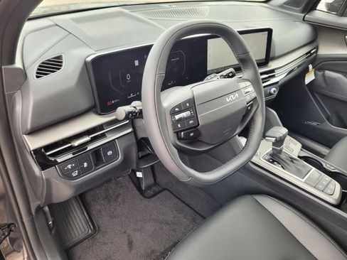 New 2026 Kia Sportage X-Line w/ X-Line Technology Package AWD/4WD image 9