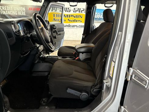 Used 2015 Jeep Wrangler Unlimited Sport w/ Quick Order Package 24S image 8