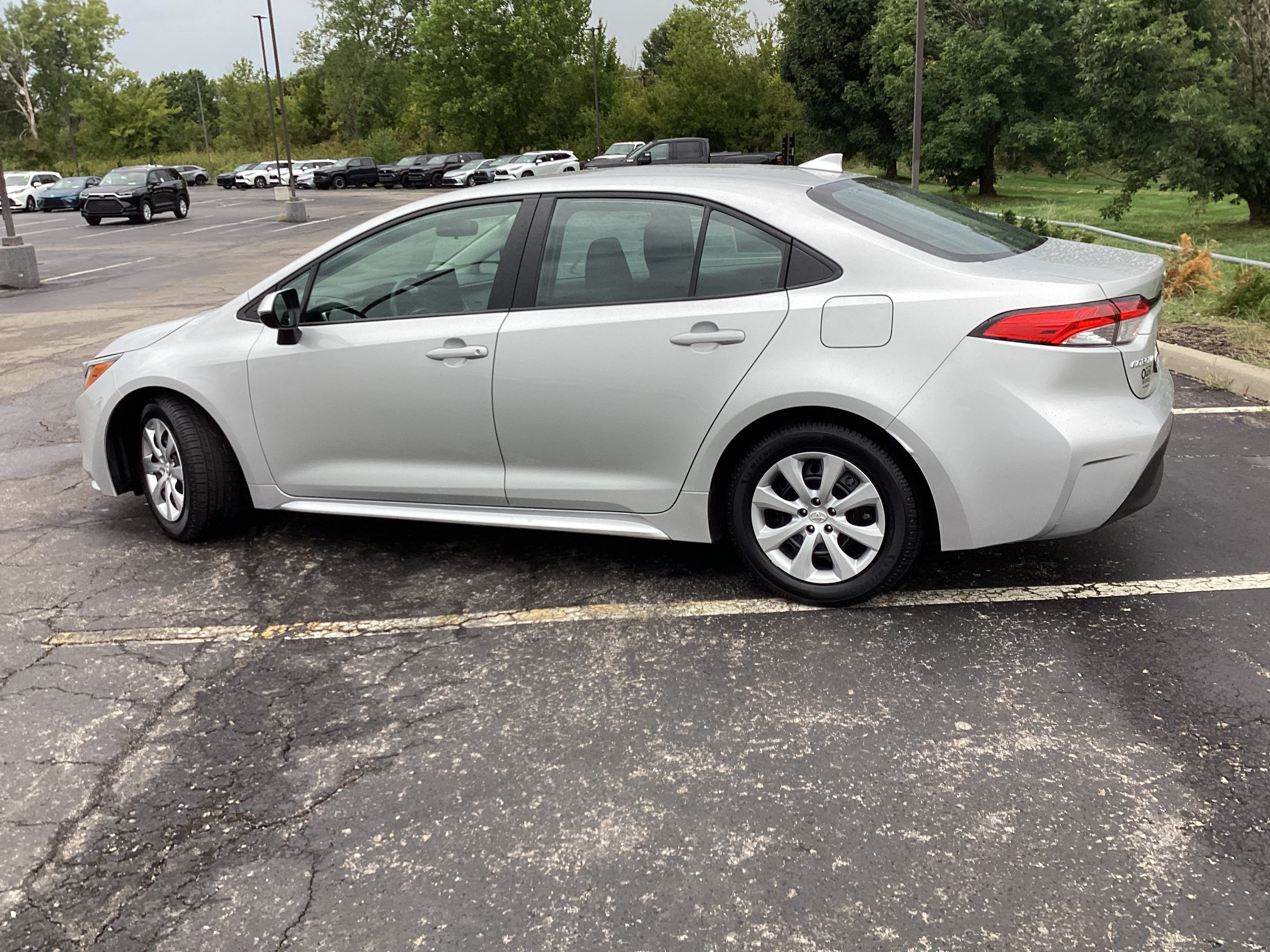 Certified 2025 Toyota Corolla LE FWD image 21