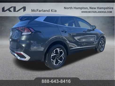 Used 2023 Kia Sportage LX image 7