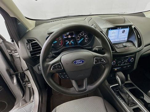 Used 2019 Ford Escape SE image 11