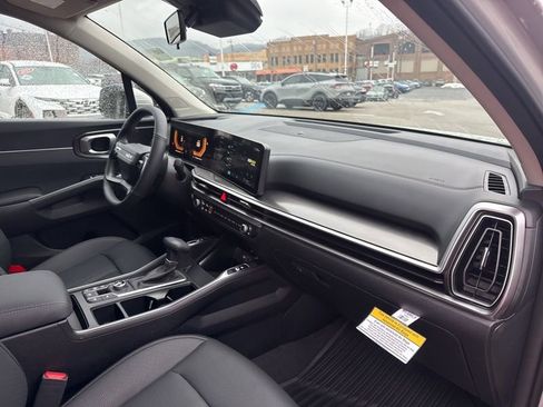 New 2026 Kia Sorento S w/ S Panoramic Sunroof Package AWD/4WD image 17