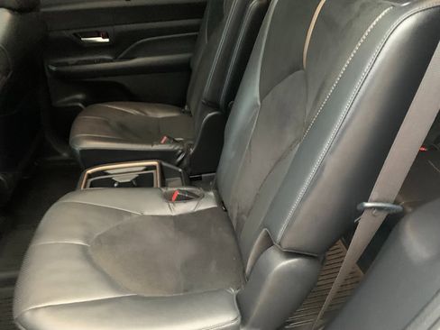 Used 2024 Toyota Grand Highlander AWD Hybrid image 21