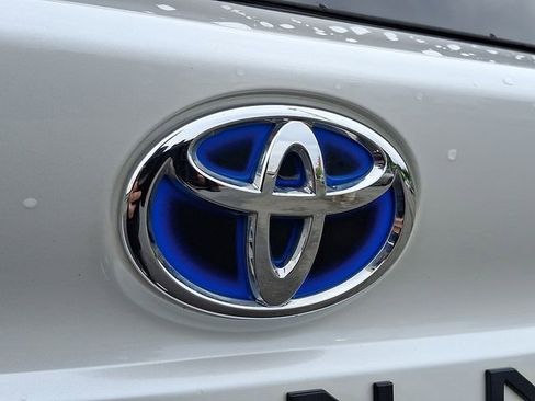 Used 2024 Toyota Sienna XLE AWD/4WD image 29