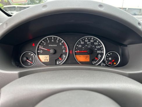 Used 2018 Nissan Frontier SV AWD/4WD image 16