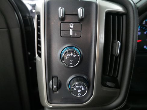 Used 2018 Chevrolet Silverado 1500 High Country image 26