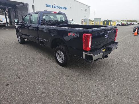 New 2025 Ford F250 XL w/ FX4 Off-Road Package image 3