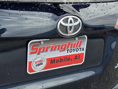 Used 2018 Toyota RAV4 XLE image 30